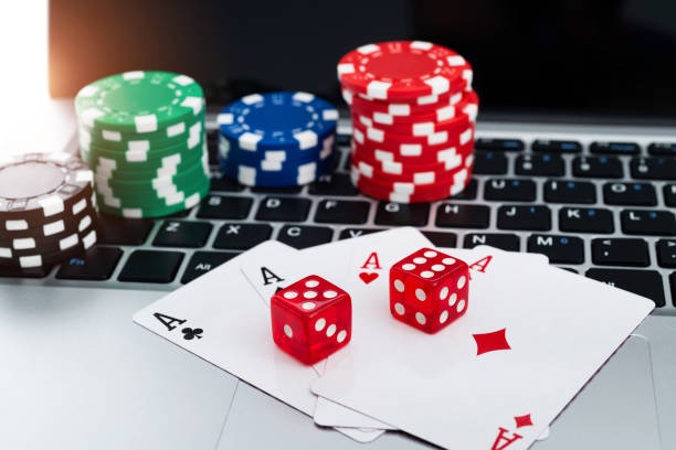 Three Card Poker dealer studio at live toto88 with HD camera angles
