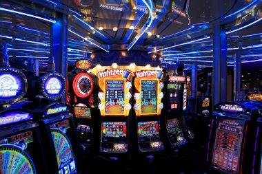 Three Card Poker hand rankings displayed on live toto88 table interface